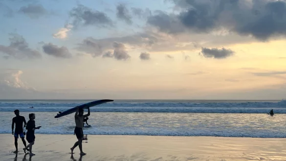 Bali ist bei Touristen aus aller Welt beliebt - geht aber extrem hart gegen Drogenkriminalität vor. (Archivbild) - © Carola Frentzen/dpa