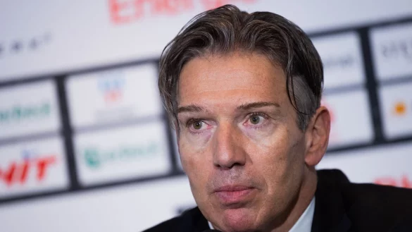 Uwe Krupp wechselt als Trainer in die Schweiz - &copy; Rolf Vennenbernd/dpa