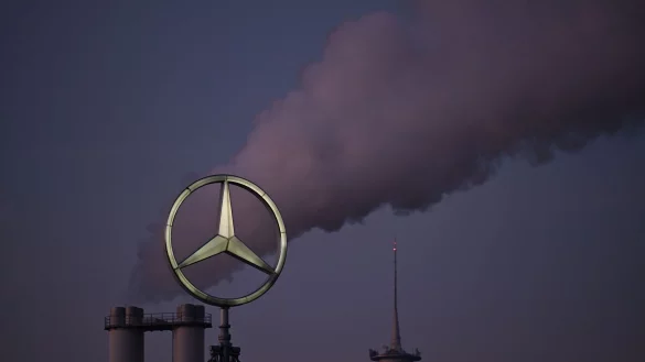 Mercedes-Benz hat zu Jahresbeginn weniger Fahrzeuge verkauft. (Archivbild) - &copy; Bernd Wei&szlig;brod/dpa