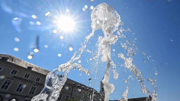 Der Deutsche Wetterdienst rechnet mit mehr Hitzewellen in Deutschland. (Archivfoto) - &copy; Uli Deck/dpa