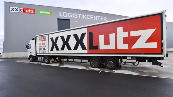 XXXLutz zählt zu den weltweit größten Möbelhändlern. - © Martin Schutt/dpa-Zentralbild/dpa