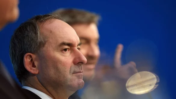 Die Freien W&auml;hler von Hubert Aiwanger hatten sich lange gegen die Zustimmung zum milliardenschweren Finanzpaket von Union und SPD gestr&auml;ubt. (Archivbild) - &copy; Karl-Josef Hildenbrand/dpa