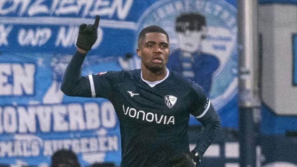 Bochums Torgarantie gegen Leipzig: Stürmer Myron Boadu. - © David Inderlied/dpa