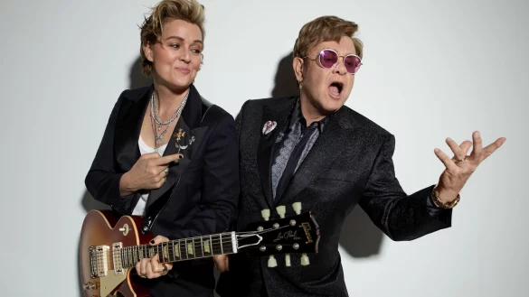 Brandi Carlile und Elton John melden sich mit einem neuen Album zurück. - © Peggy Sirota/Universal/dpa
