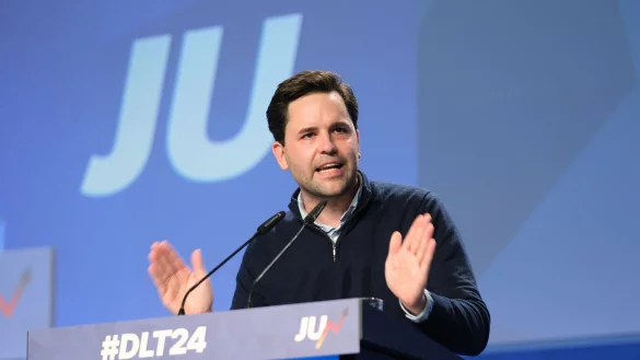 JU-Chef Johannes Winkel kritisiert die Haushaltspl&auml;ne von Schwarz-Rot. (Archivfoto) - &copy; Sebastian Willnow/dpa