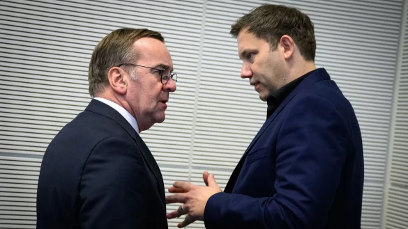 Haben Klingbeil und Pistorius beide Platz im Kabinett? (Archivbild) - &copy; Bernd von Jutrczenka/dpa