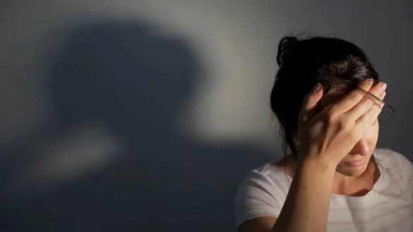 Komplette Reizüberflutung? Ob eine Autismus-Spektrum-Störung dahintersteckt, können Fachärzte für Psychotherapie oder Psychotherapeuten feststellen. - © Oliver Killig/dpa/dpa-tmn