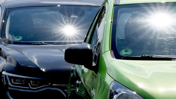 Als der Vater zu seinem im Auto vergessenen Zweij&auml;hrigen eilte, war dieser bereits tot (Symbolbild). - &copy; Britta Pedersen/dpa-Zentralbild/dpa-tmn