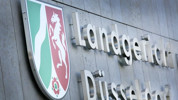 Das Düsseldorfer Landgericht muss nun über die Zulassung der Anklage entscheiden. (Symbolbild) - © Martin Gerten/dpa