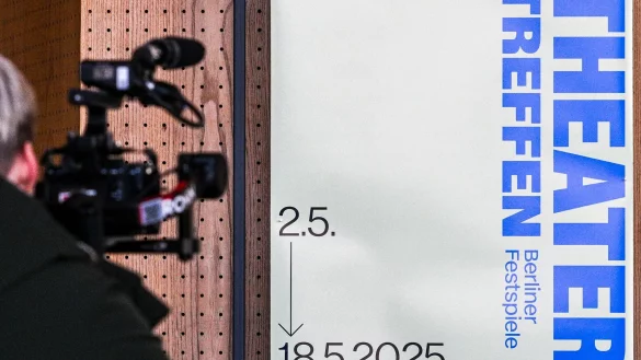 Das Berliner Theatertreffen findet wieder im Mai statt. (Archivbild) - © Jens Kalaene/dpa