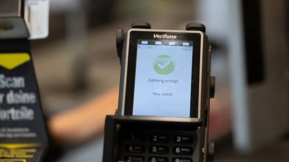 Ein Zahlungsterminal im Supermarkt. (Symbolbild) - &copy; Leonie Asendorpf/dpa