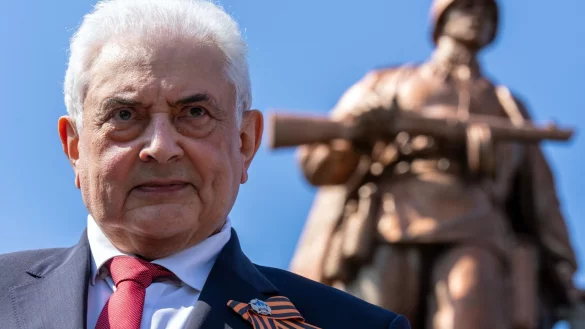 Der Bundestag schließt die Botschafter von Russland und Belarus von der zentralen Gedenkfeier zum 80. Jahrestag des Endes des Zweiten Weltkriegs am 8. Mai aus. - © Soeren Stache/dpa