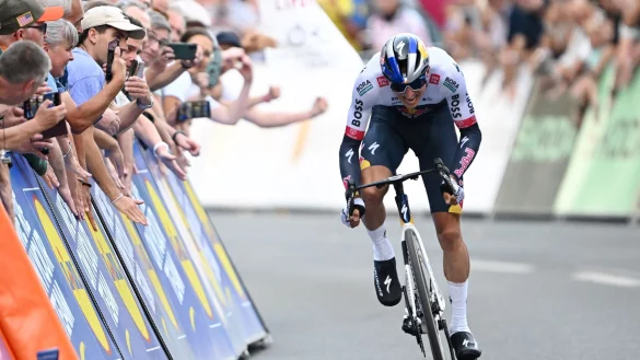 Florian Lipowitz beim Auftakt der Deutschland Tour. - &copy; Federico Gambarini/dpa