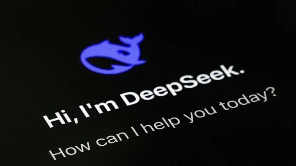 DeepSeek aus China will seine Künstliche Intelligenz sehr günstig entwickelt haben. - © Andy Wong/AP/dpa