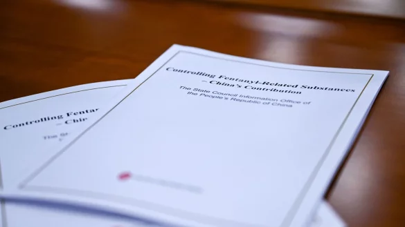 China hat in einem Weißbuch sein Vorgehen gegen Fentanyl-Handel in die USA dargelegt. - © Johannes Neudecker/dpa