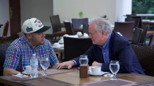 Senator Van Hollen spricht erstmals mit dem abgeschobenen Kilmar Ábrego García - später sollen «Margarita-Gläser» aufgetaucht sein. - © Uncredited/Press Office Senator Van Hollen/AP/dpa