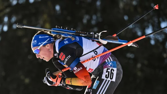 Franziska Preuß kam auf Platz zehn ins Ziel. - © Martin Schutt/dpa