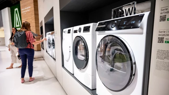 BSH-Geräte - Waschmaschinen liefen vergangenes Jahr relativ gut. (Archivbild) - © Fabian Sommer/dpa