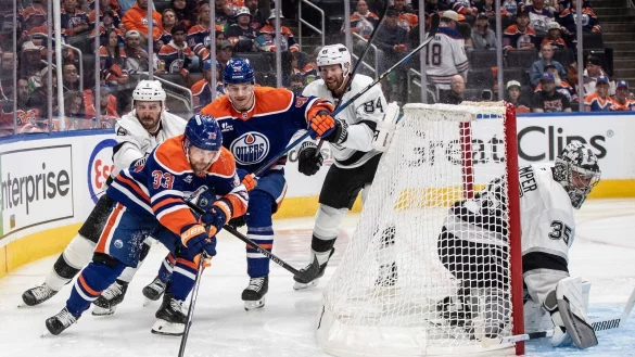 Leon Draisaitl ist Edmontons Matchwinner im vierten Spiel gegen die Kings. - © JASON FRANSON/The Canadian Press/AP/dpa
