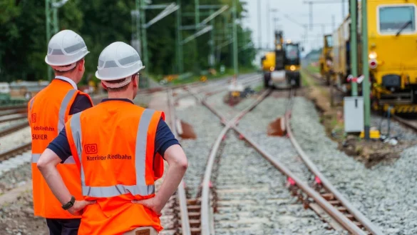 Die Unions-Fraktion will im Falle eines Wahlsiegs die Generalsanierung des Schienennetzes überprüfen. (Archivbild) - © Andreas Arnold/dpa