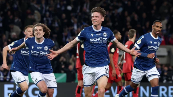 Der gro&szlig;e Au&szlig;enseiter Bielefeld begeisterte erneut. - &copy; Friso Gentsch/dpa