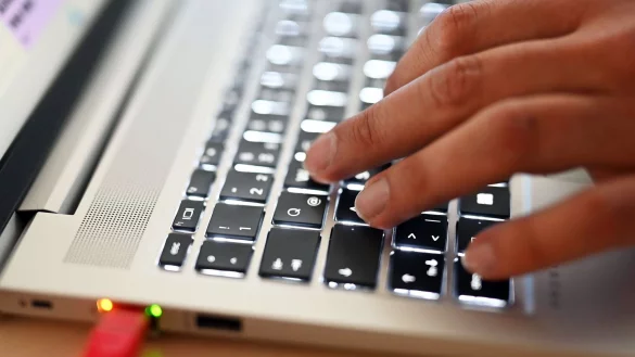 Die deutsche Wirtschaft macht sich Sorgen über die Abhängigkeit von den USA bei digitalen Produkten. - © Uli Deck/dpa