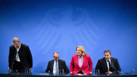 Schwarz-Rot will mit der Stahlindustrie sprechen. - &copy; Bernd von Jutrczenka/dpa