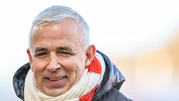 Will die Niederlage am Grünen Tisch nicht akzeptieren: Dirk Zingler. - © Harry Langer/dpa