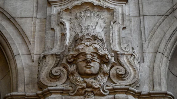 Am kommenden Montag soll der Prozess vor dem Landgericht Berlin beginnen. (Symbolbild) - © Jens Kalaene/dpa