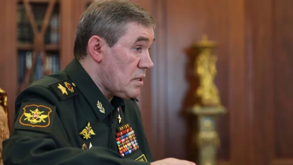 Russlands Generalstabschef Gerassimow soll ins Frontgebiet gereist sein. (Archivbild) - &copy; Vyacheslav Prokofyev/Pool Sputnik Kremlin/AP/dpa