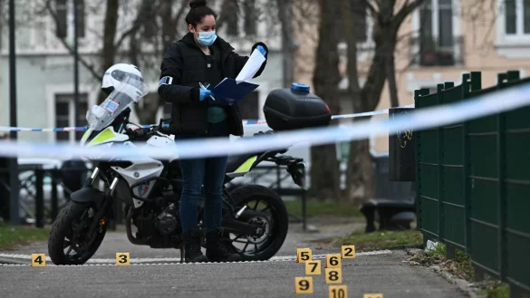 Die Ermittler haben weitere Details zum Ablauf der Tat veröffentlicht. (Archivbild) - © Sebastien Bozon/AFP/dpa