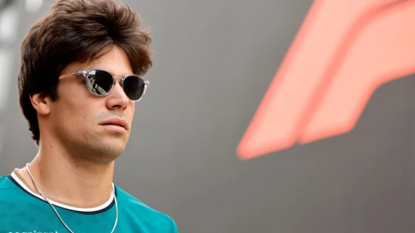 Der Kanadier Lance Stroll muss am Handgelenk operiert werden und fällt für das Spanien-Rennen aus. - © Geert Vanden Wijngaert/AP/dpa