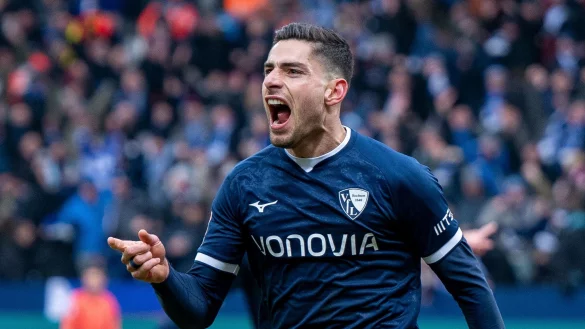 Was ein Einstand in Bochum: Georgios Masouras trifft im Derby gegen Dortmund doppelt. - &copy; David Inderlied/dpa