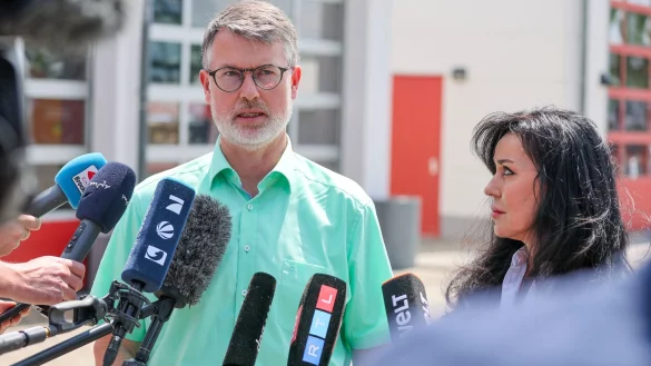 Streift ein Puma durch Braunsbedra? F&uuml;r den B&uuml;rgermeister der Gemeinde Steffen Schmitz (CDU) ist die Frage gekl&auml;rt. Eine Nachstellung vor Ort habe gezeigt: Das Tier ist kleiner, als zun&auml;chst angenommen. - &copy; Jan Woitas/dpa