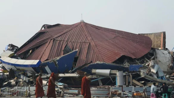 Nach Ansicht von Experten sind Nachbeben noch lange m&ouml;glich. - &copy; Aung Shine Oo/AP/dpa