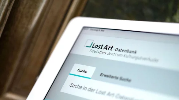 In der Lost-Art-Datenbank werden internationale Such- und Fundmeldungen von NS-Raubkunst vero?ffentlicht. (Symbolbild) - © Marijan Murat/dpa