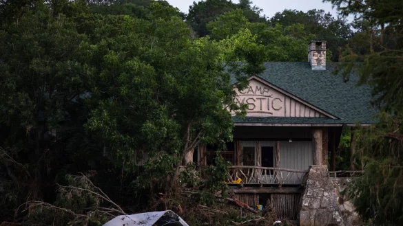 Das «Camp Mystic» am Guadalupe River wurde von den Überschwemmungen überrascht. - © Eli Hartman/AP/dpa
