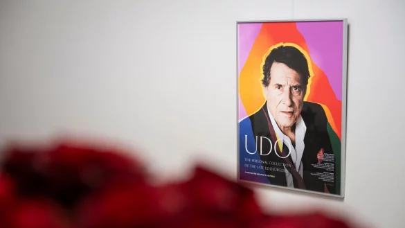 Bei einer Online-Auktion gibt es Gegenstände aus dem Nachlass von Udo Jürgens zu ersteigern - vom Füller bis zum Konzertflügel. - © Lukas Barth/dpa