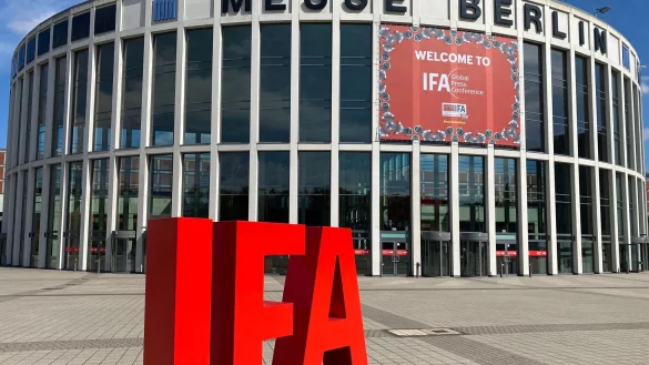 In diesem Jahr inszeniert sich die Tech-Messe IFA als Erlebniswelt. (Archivbild) - &copy; Christoph Dernbach/dpa