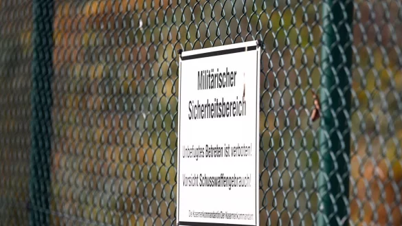 Polizei und Staatsanwaltschaft ermitteln wegen Sabotage-Verdachts. - © Roberto Pfeil/dpa