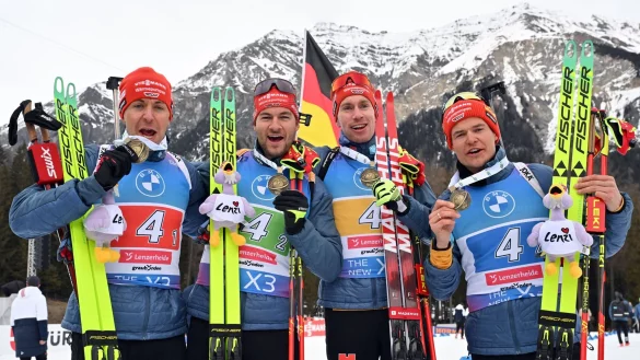 Philipp Nawrath (l) und Philipp Horn (r) schaffen es im letzten WM-Rennen nicht in die Top Ten. - © Martin Schutt/dpa