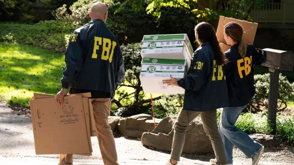 Das FBI durchsucht Boltons Haus. - © Jose Luis Magana/FR159526 AP/AP/dpa