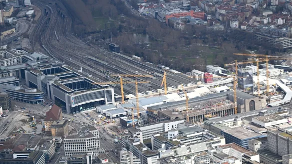 Die Verkehrsminister der L&auml;nder haben einen Verkehrsinfrastrukturfonds beschlossen (Archivbild). - &copy; Bernd Wei&szlig;brod/dpa