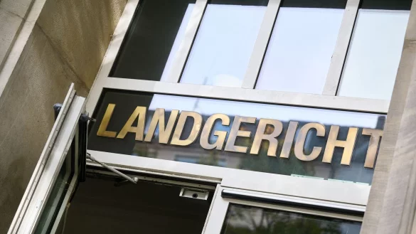 Der Eingangsbereich des Dortmunder Landgerichts. Hier wurde der Prozess verhandelt. (Archivbild) - &copy; Bernd Thissen/dpa