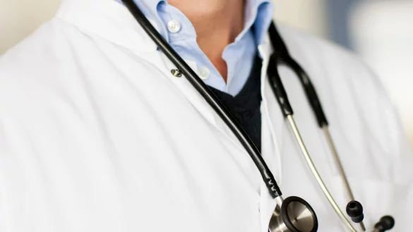 Der Bundesgerichtshof prüfte eine Vereinbarung zwischen einem Hausarzt und seinem Patienten. (Symbolbild) - © Rolf Vennenbernd/dpa