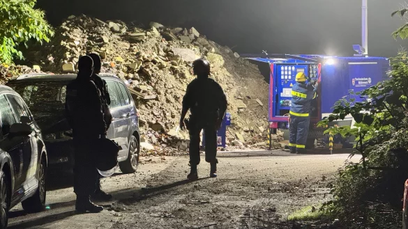 Nach der Entdeckung von zwei illegalen Zigarettenfabriken in NRW beginnt der Prozess gegen 19 Angeklagte - © Wolfram Lumpe/dpa