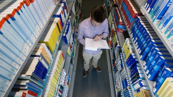 Auch wenn Kinder in der Erstausbildung die Regelstudienzeit &uuml;berschreiten, sind Eltern zur Zahlung von Unterhalt verpflichtet. - &copy; Markus Scholz/dpa-tmn