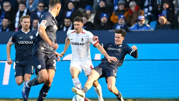 Die Zuschauer in Bochum bekamen ein enges Duell zu sehen. - © Anke Waelischmiller/dpa