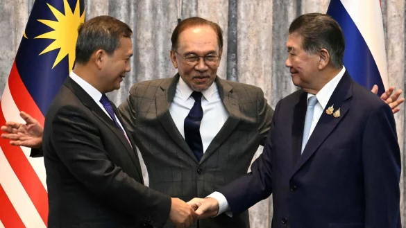 Die Waffenruhe wurde bei einem Treffen in Malaysia vereinbart. - &copy; Mohd Rasfan/Pool AFP via AP/dpa