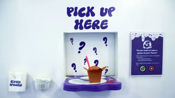 Beim New Yorker Eisladen «Surprise Scoop» bekommen die Kunden ein Überraschungs-Eis. - © Christina Horsten/dpa